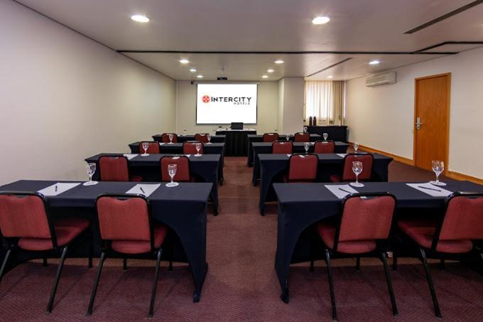 Apartamento Interative Rua Jose Maria Lisboa 555 -ap 202 *